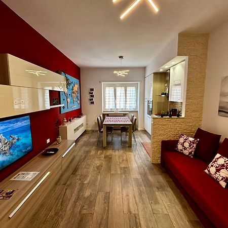 Casa Magrini - Intero Appartamento In Roma Marconi エクステリア 写真