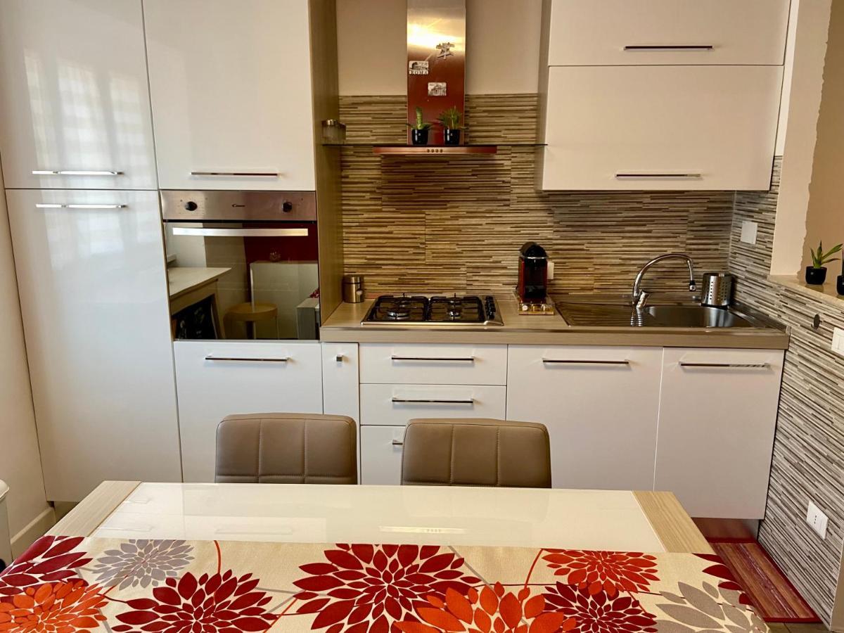 Casa Magrini - Intero Appartamento In Roma Marconi エクステリア 写真
