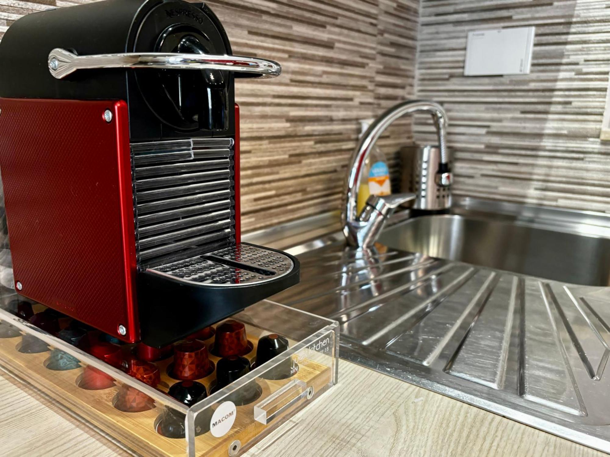 Casa Magrini - Intero Appartamento In Roma Marconi エクステリア 写真